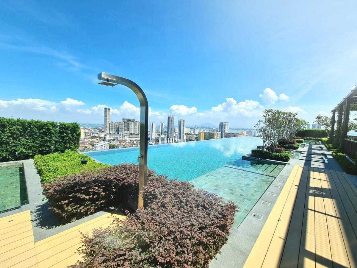Beacon Executive Premium Suite George Town Exterior photo