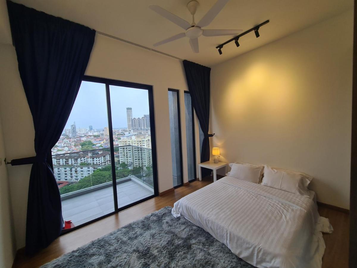 Beacon Executive Premium Suite George Town Exterior photo