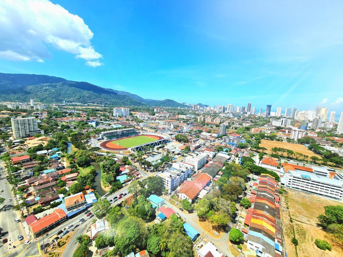 Beacon Executive Premium Suite George Town Exterior photo