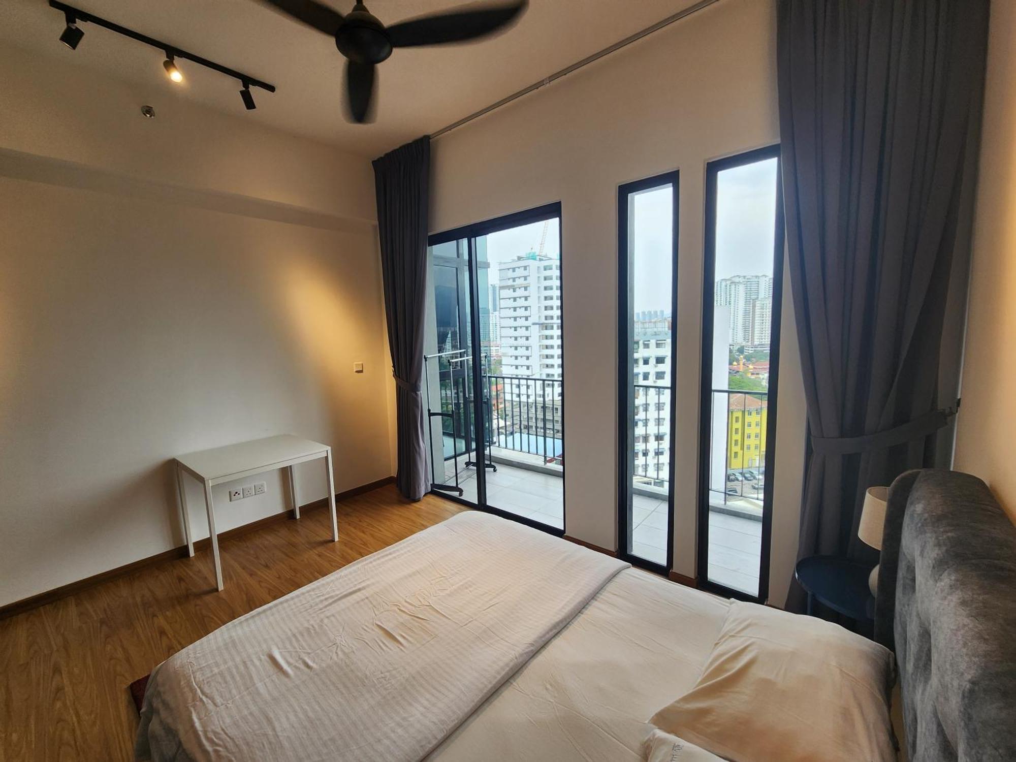Beacon Executive Premium Suite George Town Exterior photo