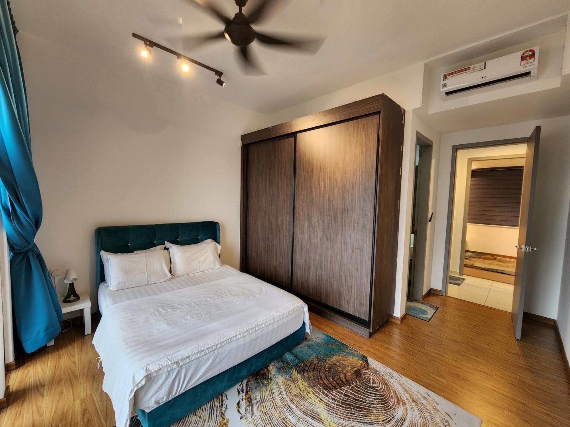 Beacon Executive Premium Suite George Town Exterior photo